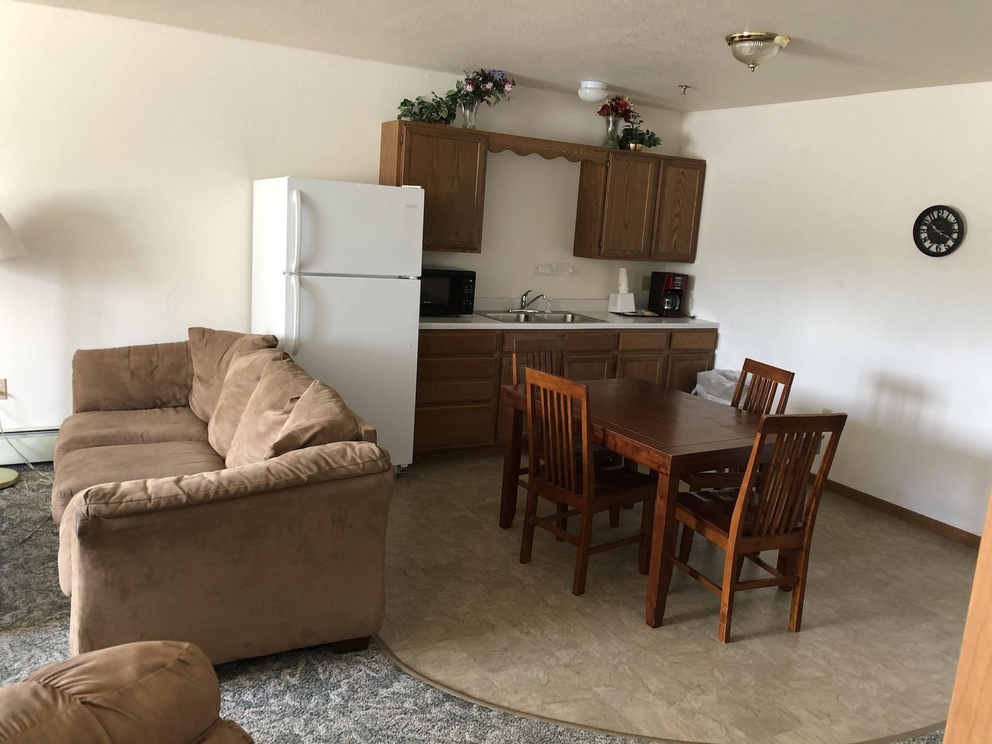 Super 8 by Wyndham Escanaba Bagian luar foto